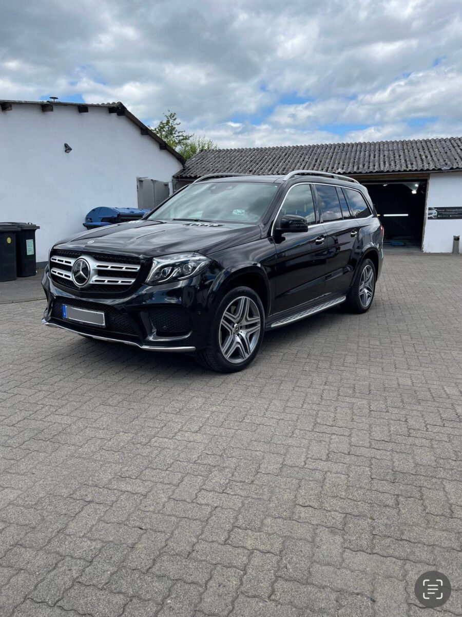 Mercedes